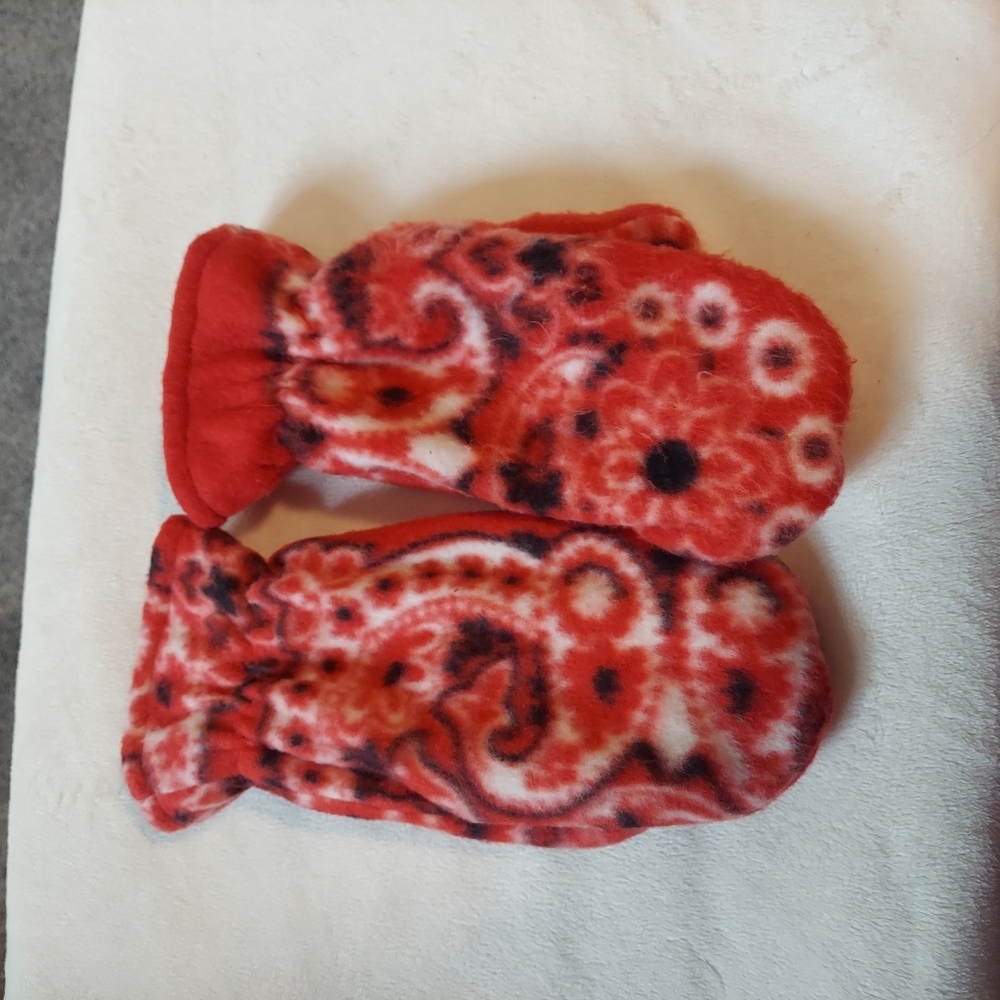 Red and White Patterned Mittens Bandana Print Western Winter